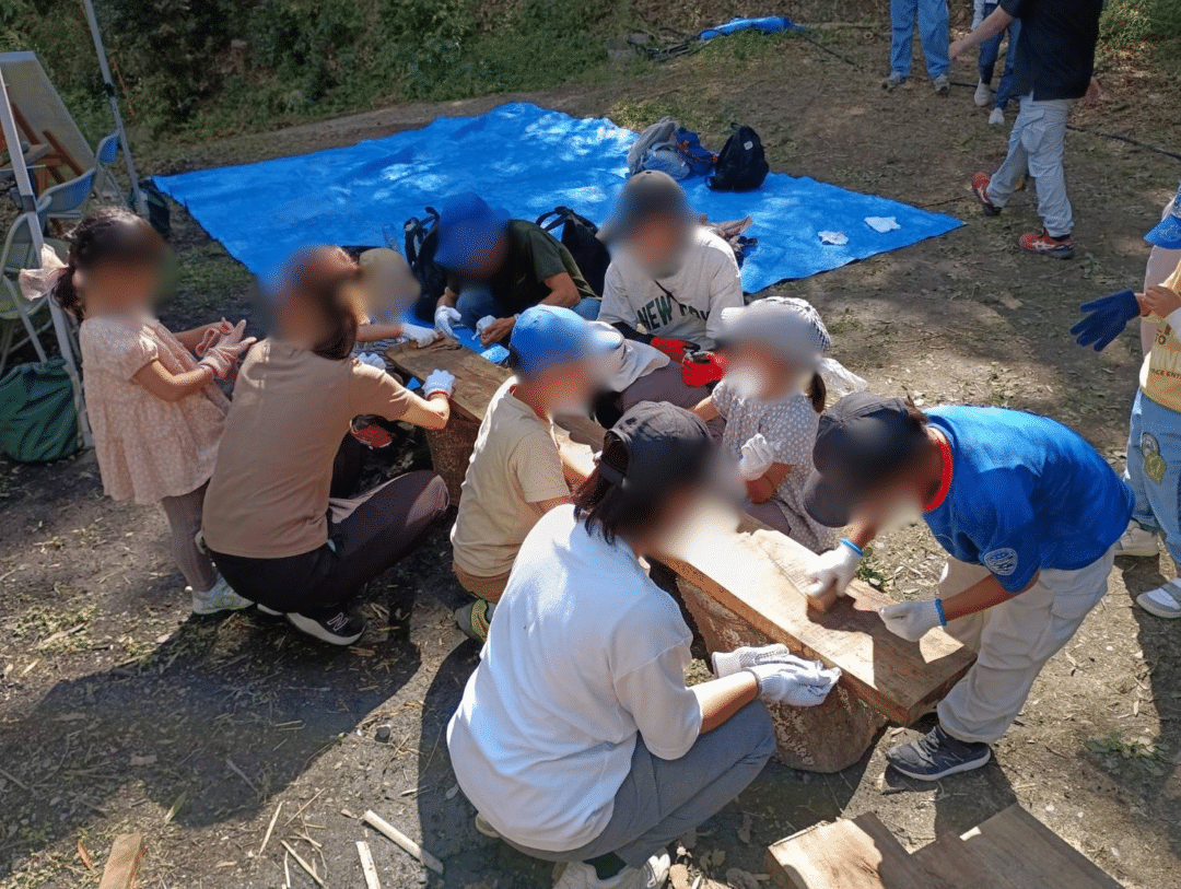 親子で作る秘密基地体験